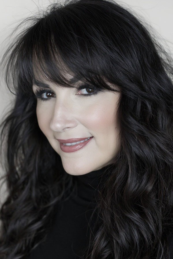 Kelly Lobato